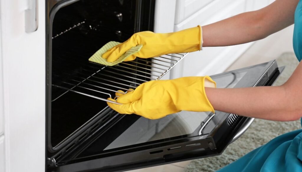 kitchen oven cleaning