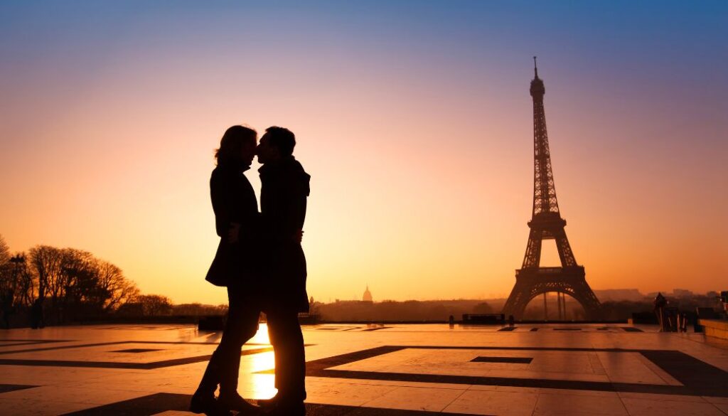 romantic couple in Paris